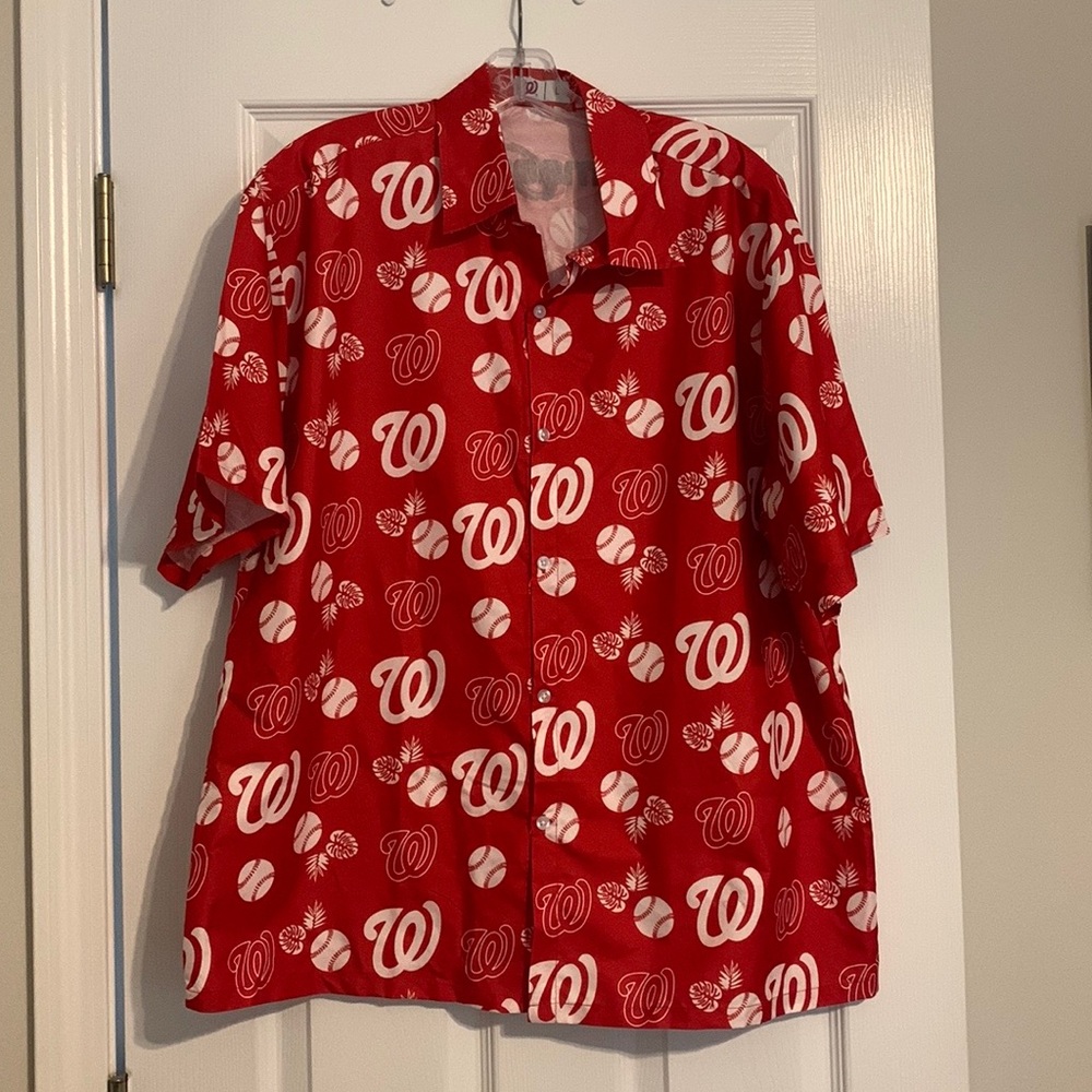 Washington Nationals Hawaiian Shirt Men's L Red MLB Stadium MASN SGA
